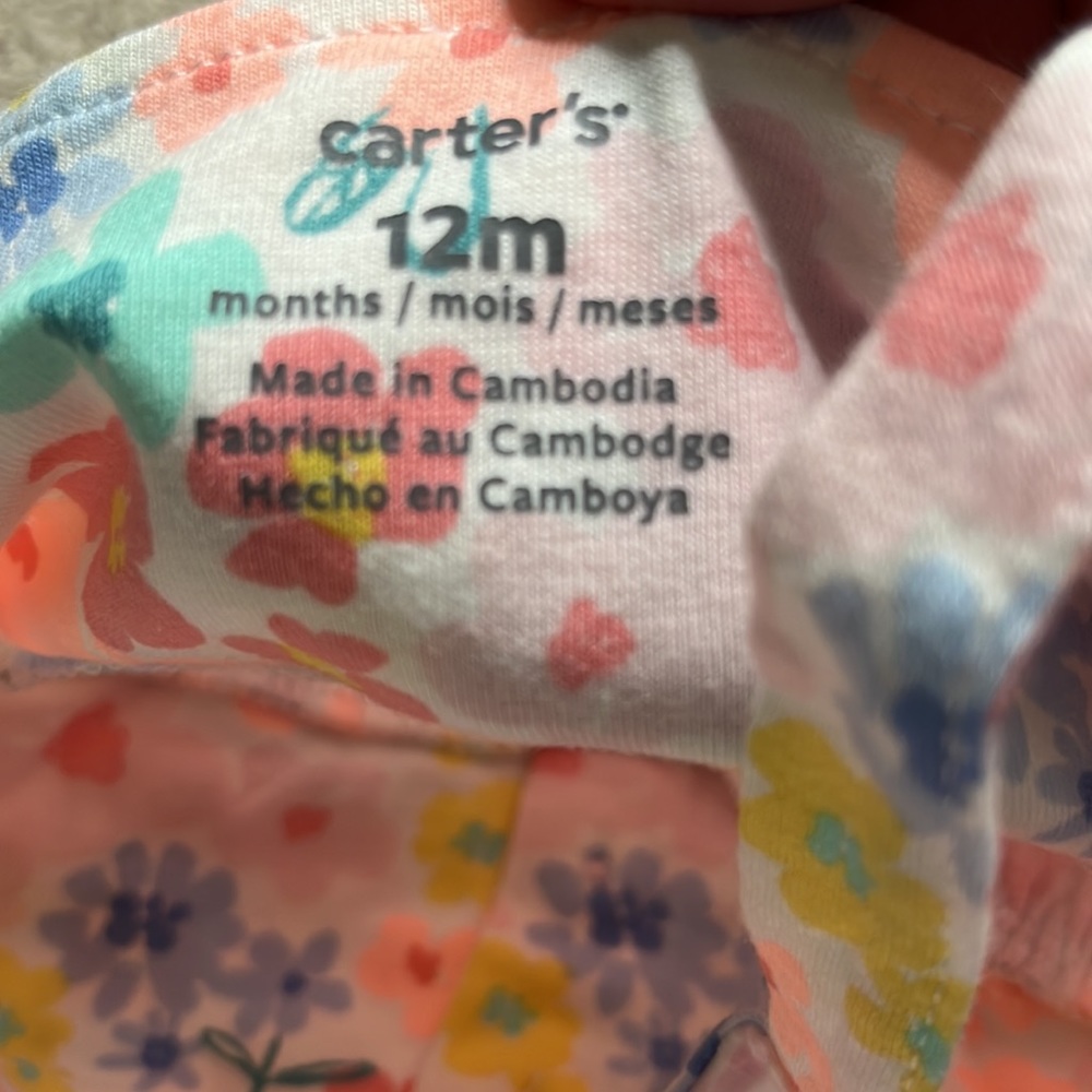 NWT Carter’s onesie 12 month - Picture 3 of 3